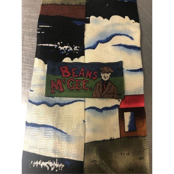 🌼5for$25🌼Beans McGee. Mens Silk Lighthouse and Boat Designer Dress Tie - Picture 3 of 8
